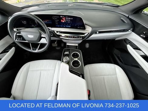 Used 2024 Cadillac Lyriq Luxury AWD/4WD image 20