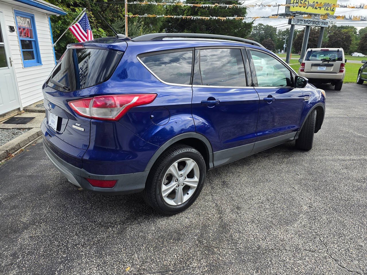Used 2016 Ford Escape SE w/ SE Leather Comfort Package FWD image 8