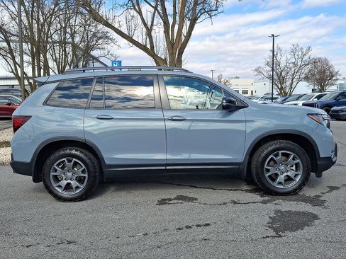 Used 2024 Honda Passport TrailSport image 7