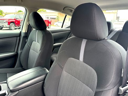 Used 2025 Nissan Sentra SV FWD image 14
