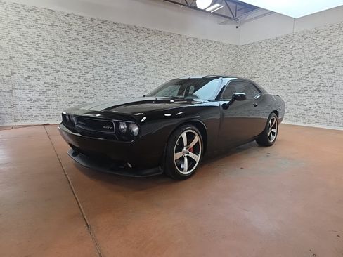 Used 2012 Dodge Challenger SRT8 image 3