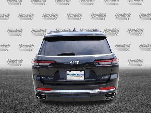 Used 2022 Jeep Grand Cherokee L Overland w/ MOPAR Finishing Package AWD/4WD image 8