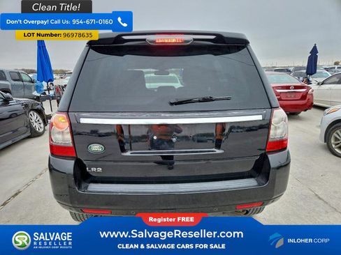 Used 2012 Land Rover LR2 HSE image 8
