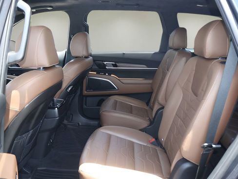 Used 2022 Kia Telluride SX w/ SX Prestige Package AWD/4WD image 12