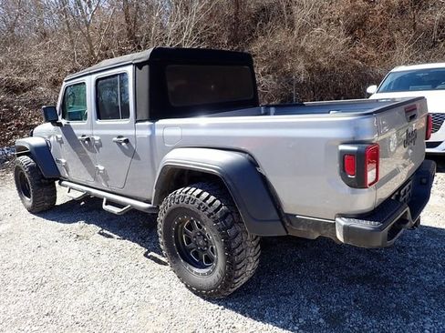 Used 2020 Jeep Gladiator Sport w/ Quick Order Package 24S image 5