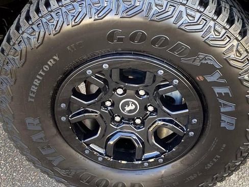 Used 2024 Ford Bronco Wildtrak AWD/4WD image 30
