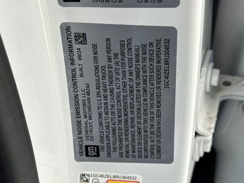 New 2024 Chevrolet Silverado EV RST image 25