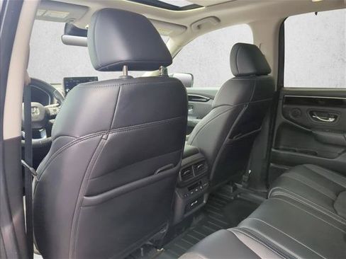 Used 2023 Honda Pilot Touring image 20