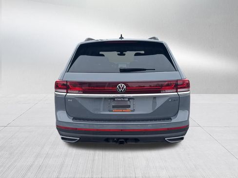 New 2026 Volkswagen Atlas SE image 4