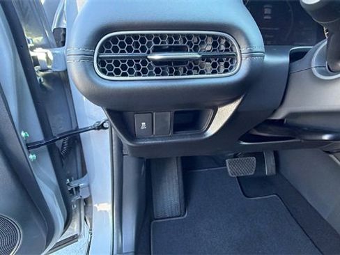 New 2026 Honda HR-V EX-L image 30