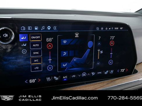 Used 2025 Chevrolet Tahoe High Country RWD image 17