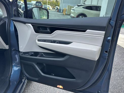 Used 2026 Honda Odyssey Touring image 12