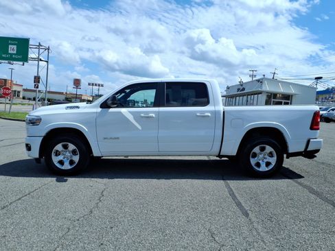 Used 2025 RAM 1500 Big Horn AWD/4WD image 4