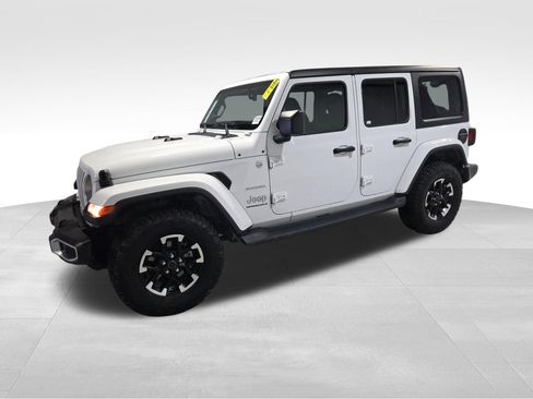 Certified 2023 Jeep Wrangler Unlimited Sahara w/ Dual Top Group AWD/4WD image 24