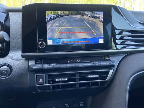 Used 2025 Toyota Camry LE FWD image 30