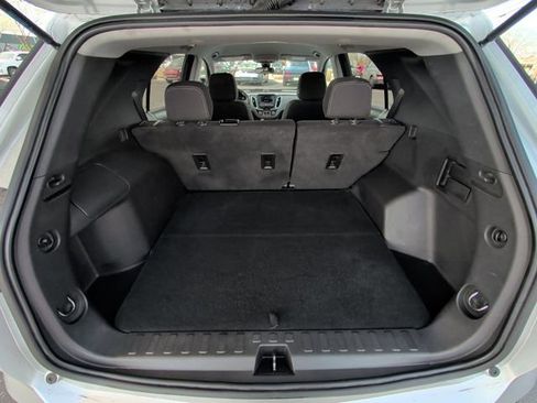 Used 2022 Chevrolet Equinox LT image 16