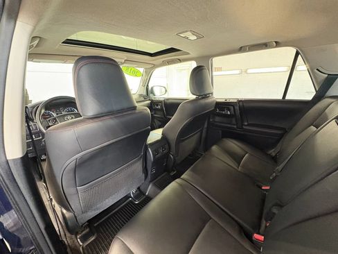 Used 2018 Toyota 4Runner TRD Off-Road Premium AWD/4WD image 21