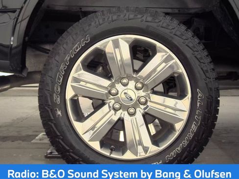 Used 2019 Ford F150 Lariat w/ Equipment Group 502A Luxury AWD/4WD image 9
