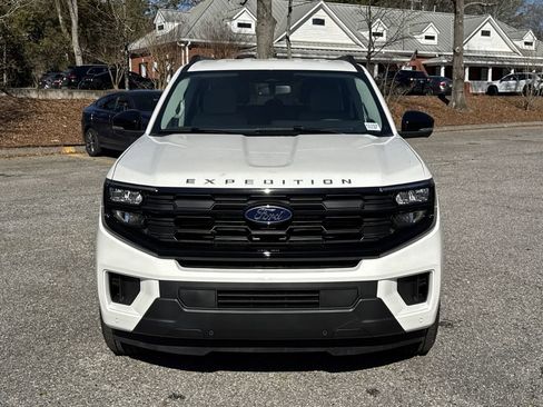 New 2026 Ford Expedition Max Active image 2