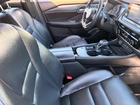 Used 2021 Nissan Rogue SL FWD image 12