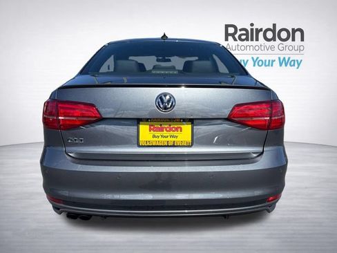 Used 2017 Volkswagen Jetta GLI FWD image 6