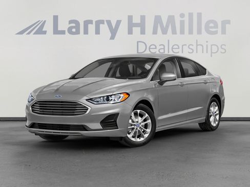 Used 2019 Ford Fusion SE FWD image 1