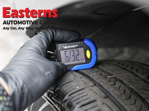 Used 2022 Jeep Renegade Latitude w/ Convenience Group AWD/4WD image 29