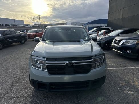 Used 2023 Ford Maverick Lariat w/ Lariat Luxury Package image 2