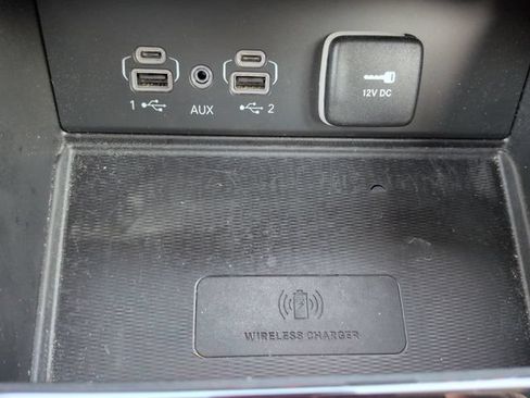 Used 2023 Jeep Grand Cherokee Altitude AWD/4WD image 23