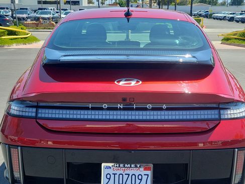 Used 2025 Hyundai Ioniq 6 SE RWD image 27