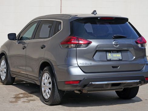 Used 2018 Nissan Rogue S FWD image 43