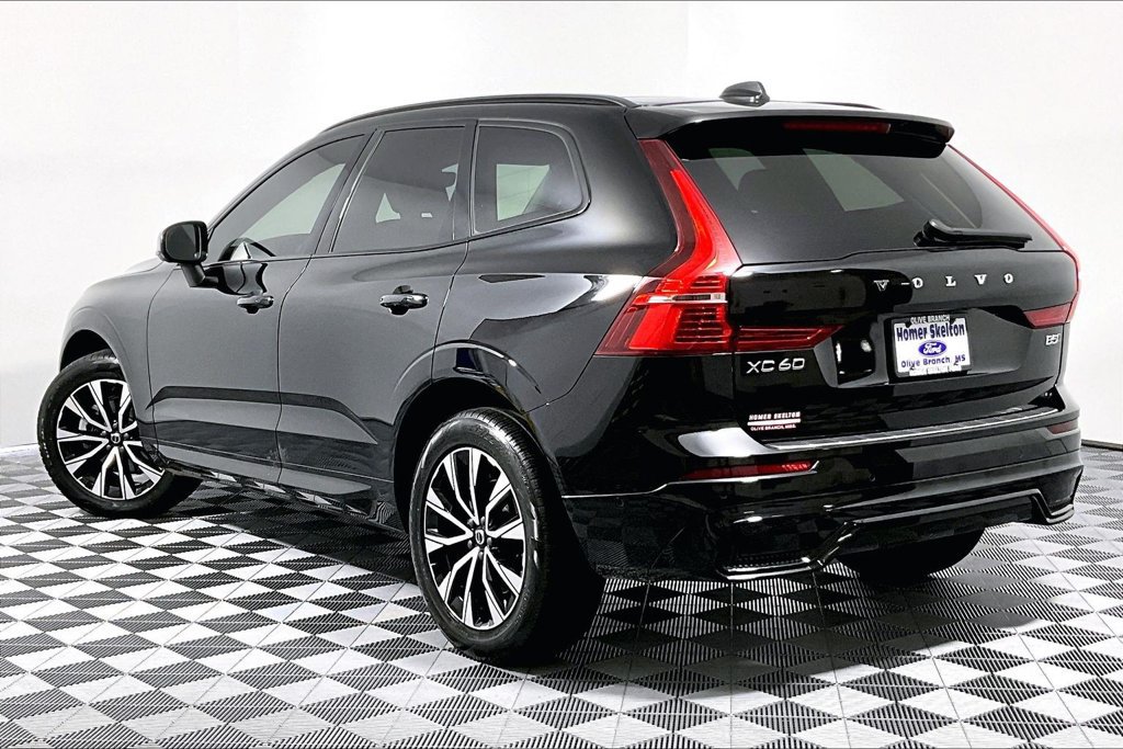 Used 2024 Volvo XC60 B5 Plus w/ Protection Package Premier AWD/4WD image 11