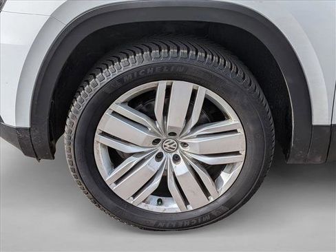 Used 2019 Volkswagen Atlas SE w/ Towing Package image 9