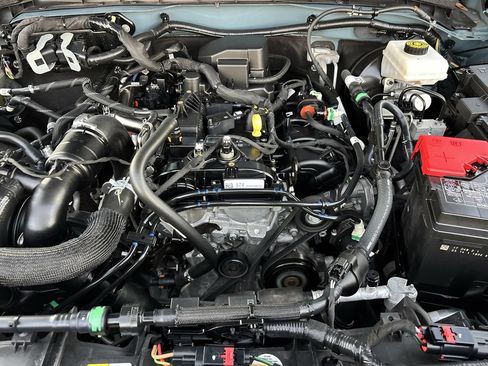 Used 2022 Ford Bronco Big Bend image 10