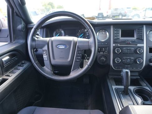 Used 2017 Ford Expedition XL w/ Equipment Group 101A AWD/4WD image 19