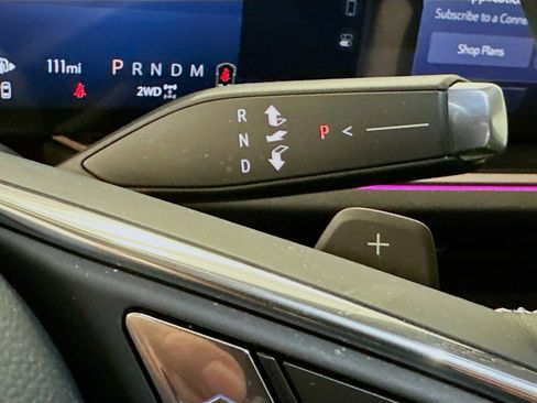 Used 2025 Buick Envision Sport Touring image 25