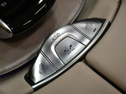 Used 2019 Mercedes-Benz E 450 4MATIC Cabriolet image 53