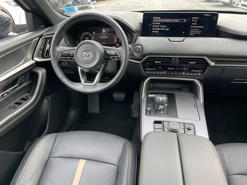 Certified 2025 MAZDA CX-70 Plug-In Hybrid w/ Premium Plus AWD/4WD image 10
