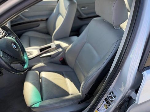 Used 2006 BMW 325i Sedan image 11