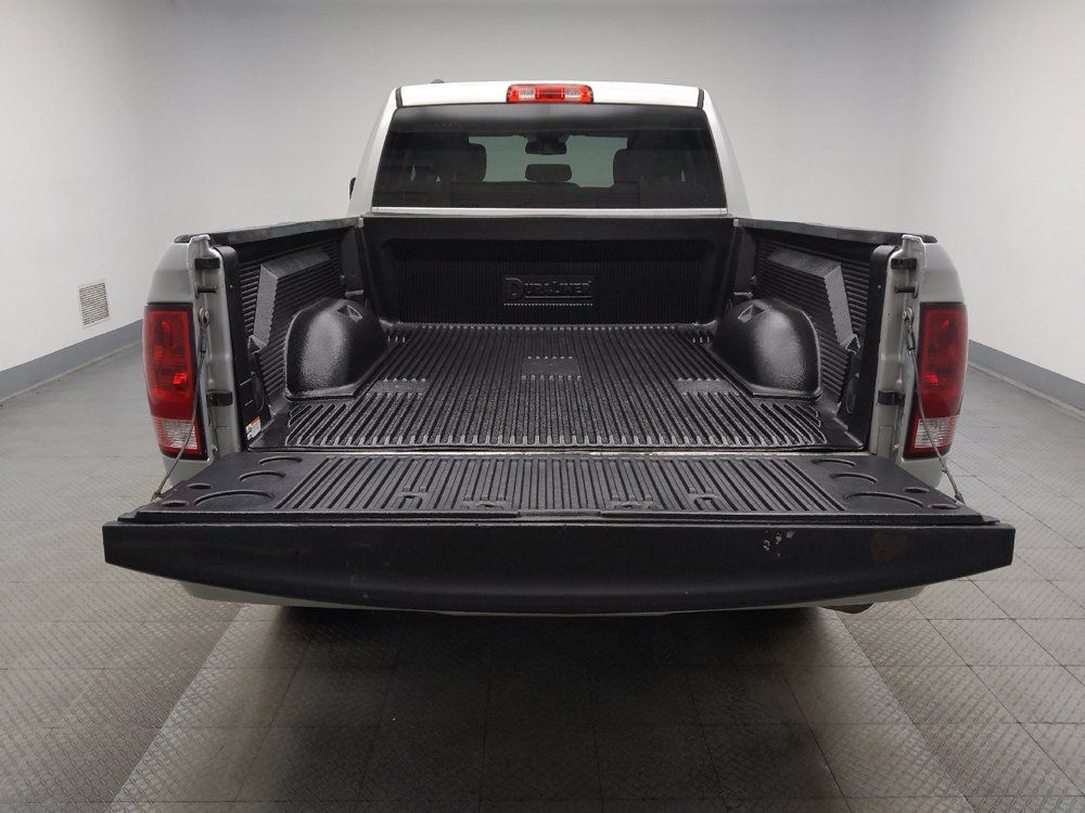 Used 2018 RAM 1500 Express AWD/4WD image 29