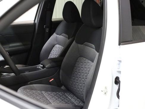 New 2026 Nissan Kicks SV w/ SV Premium Package AWD/4WD image 9