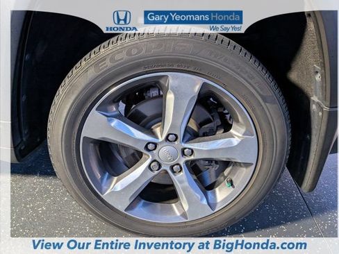 Used 2021 Jeep Grand Cherokee L Limited w/ MOPAR Finishing Package AWD/4WD image 12