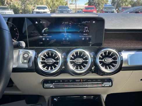 Used 2020 Chevrolet Silverado 1500 W/T w/ Trailering Package image 24