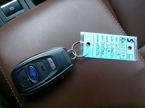 Used 2019 Subaru Outback 3.6R Touring w/ Protection Package #1 image 18