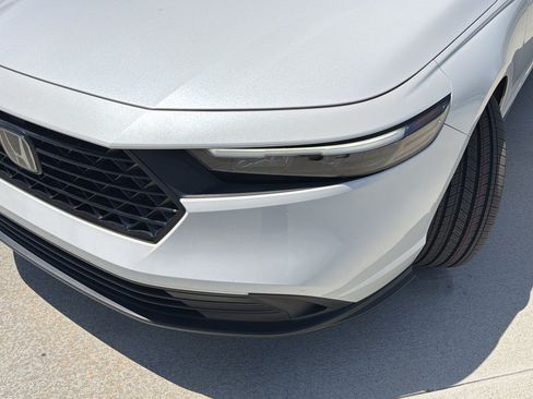Used 2024 Honda Accord Sport image 5