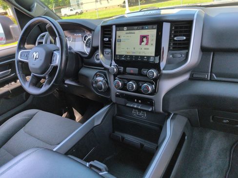 Used 2022 RAM 1500 Big Horn AWD/4WD image 35