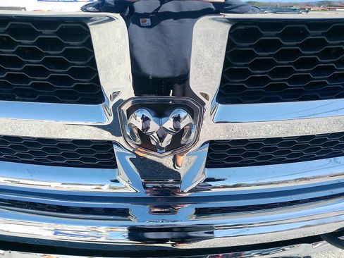 Used 2014 RAM 3500 Tradesman w/ Chrome Appearance Group image 25