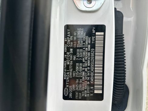 Used 2025 Hyundai Kona SEL image 29