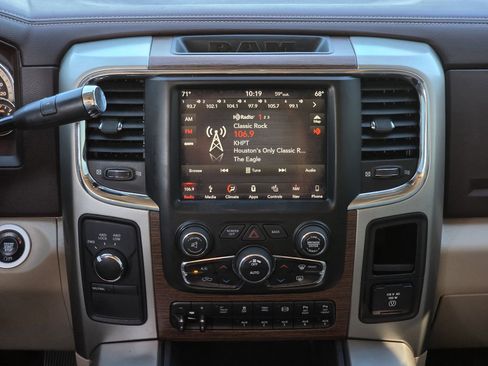 Used 2018 RAM 2500 Laramie image 23