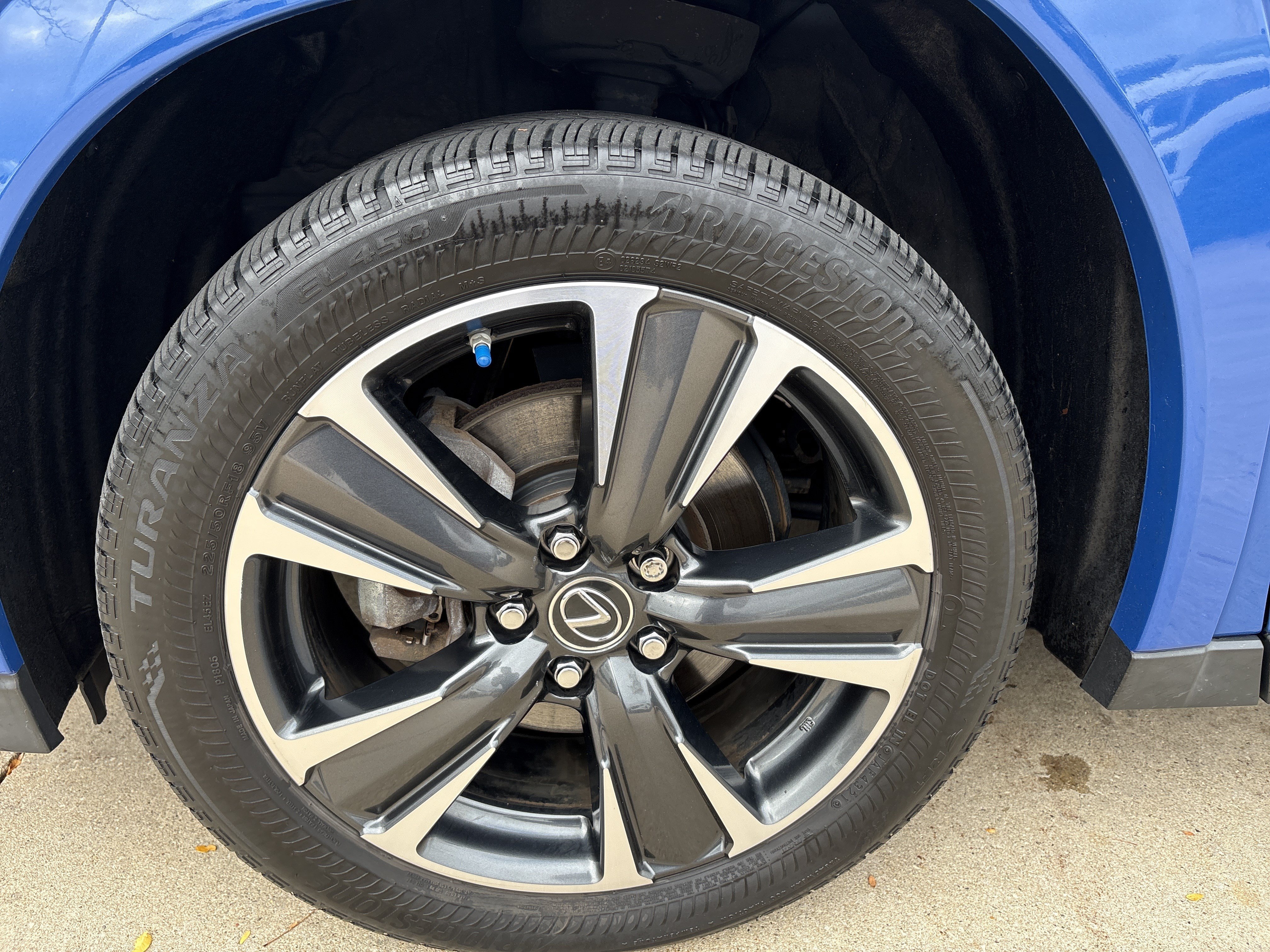 Used 2022 Lexus UX 250h w/ Premium Package AWD/4WD image 9